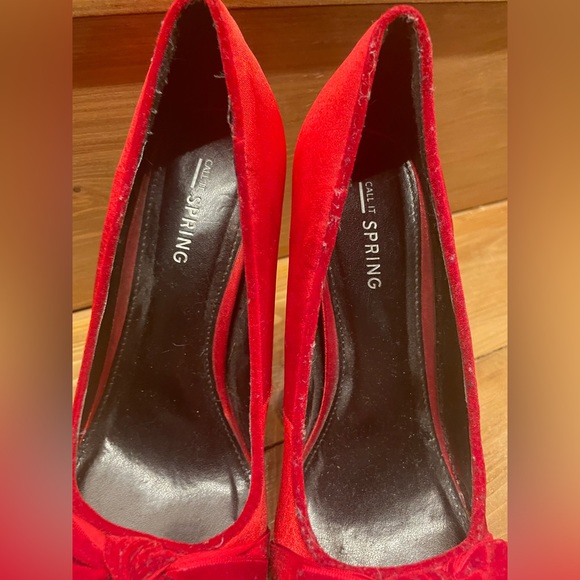 Call it Spring Red High Heels with Bows Pumps Shoes Size 7 - Picture 3 of 12